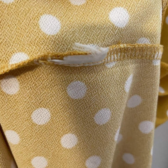 Adrianna Papell Yellow Polka-Dot 3/4 Sleeve Blouse Shirt Size Medium EUC - Picture 6 of 8